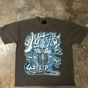 Lost Hills - Skeleton Middle Finger Graphic Tee Grey XLarge